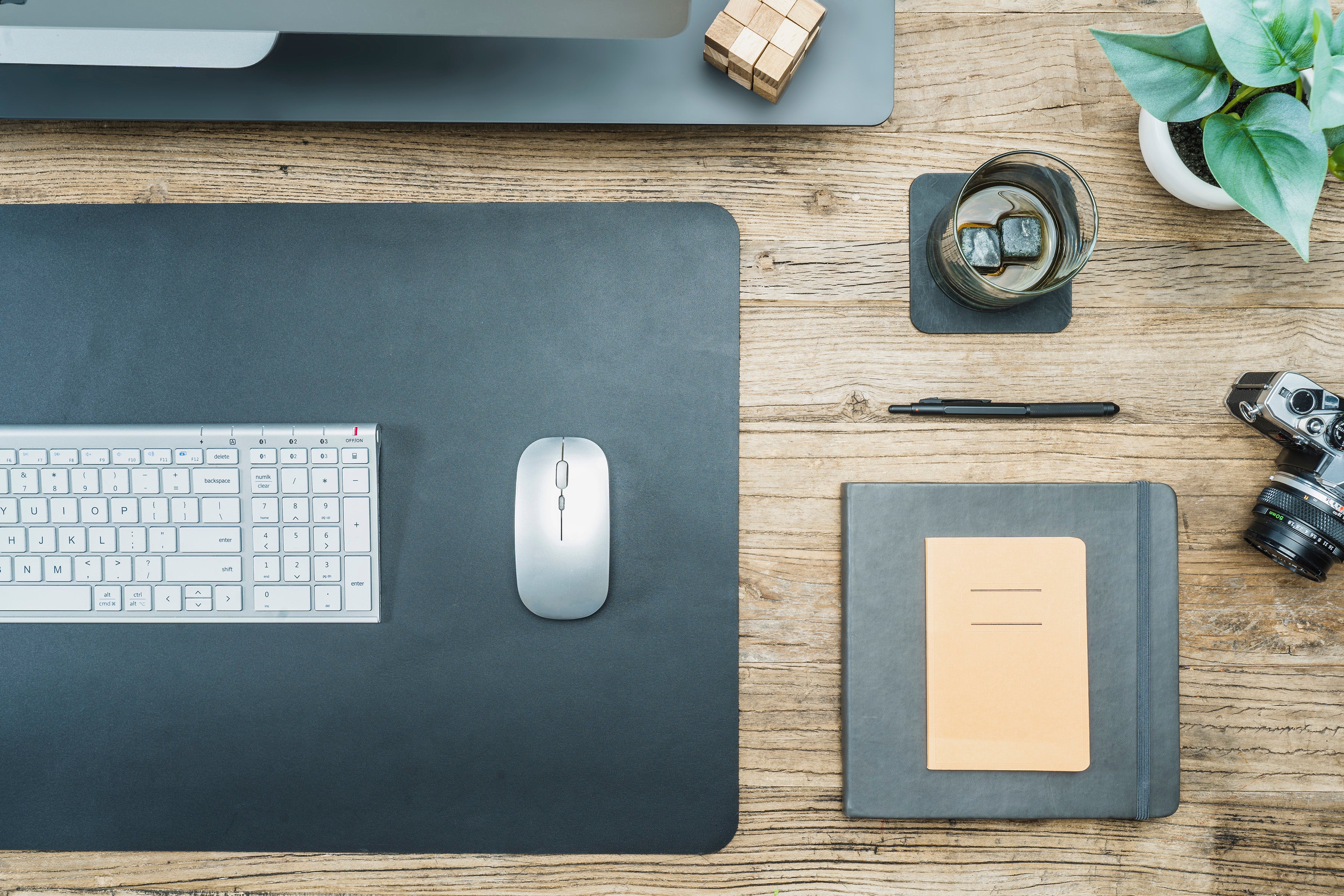 TERRA Leather Desk Mat
