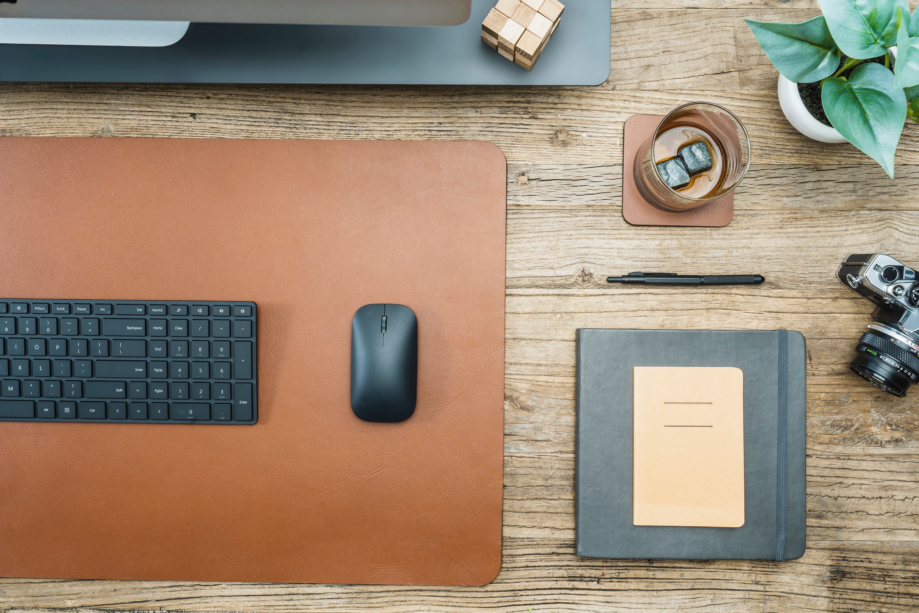 TERRA Leather Desk Mat