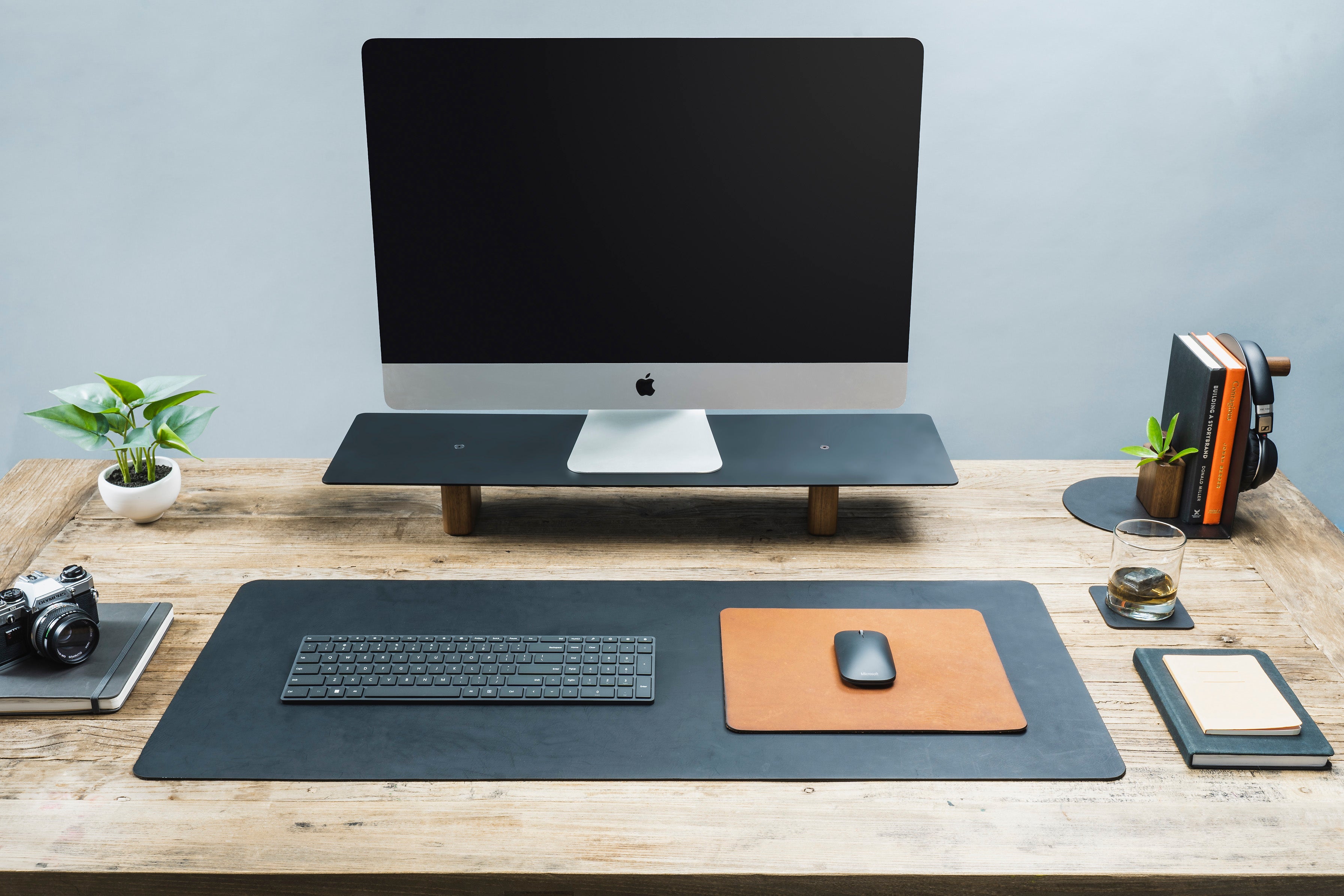 HORIZON Leather Mouse Pad
