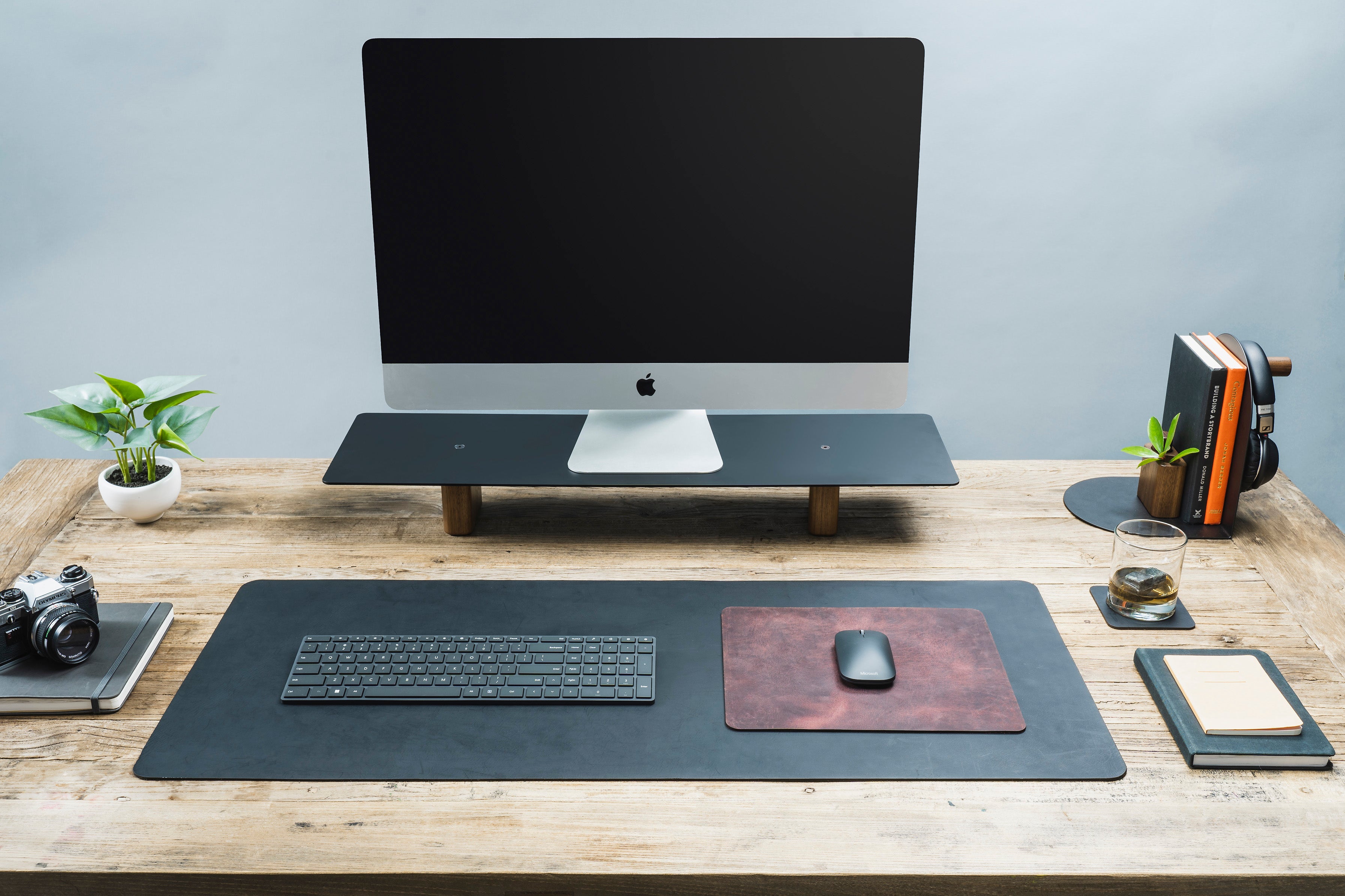 HORIZON Leather Mouse Pad